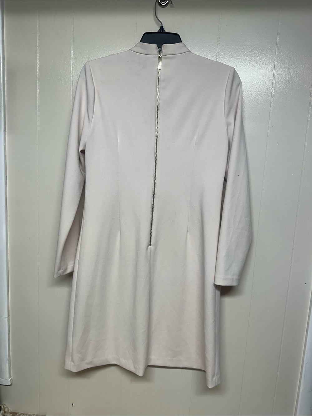 New Calvin Klein CHERRY BLOSSOM Long Sleeve Shift Dress Tie Neck size 8 - Picture 2 of 11
